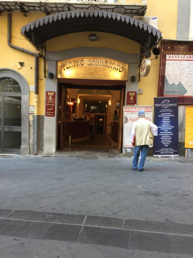 Appartamentino 116 Via Chiaia Naples Exterior photo