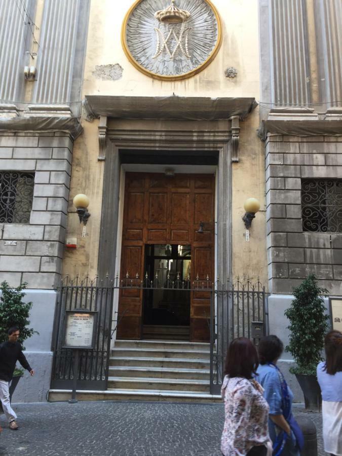 Appartamentino 116 Via Chiaia Naples Exterior photo